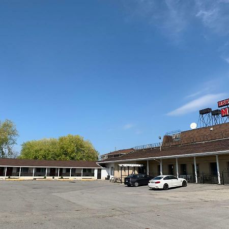 西方7号汽车旅馆 Carleton Place 外观 照片